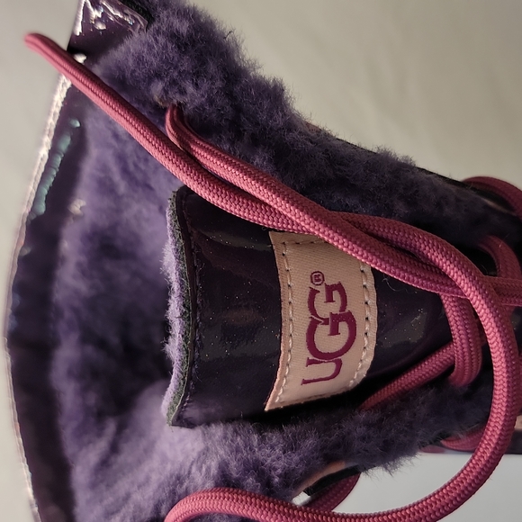 UGG BUTTE II SNOW BOOT in New condition kids size 3 - Picture 11 of 12